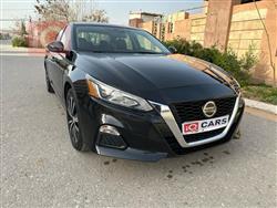 نيسان ألتيما